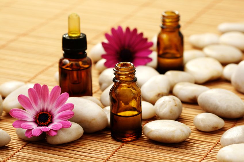 عطر درمانی یا آروماتراپی Aromatherapy چیست