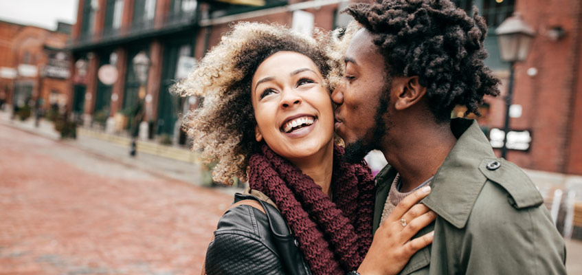 ۵ خصوصیات زنان جذاب که مردان را عاشق می‌کند