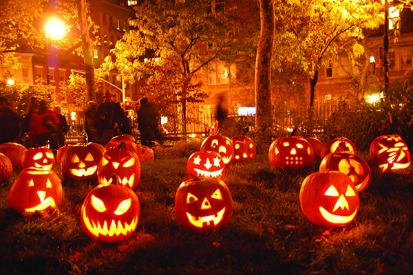 جشن هالووین چیست و چه آداب و رسومی دارد ؟